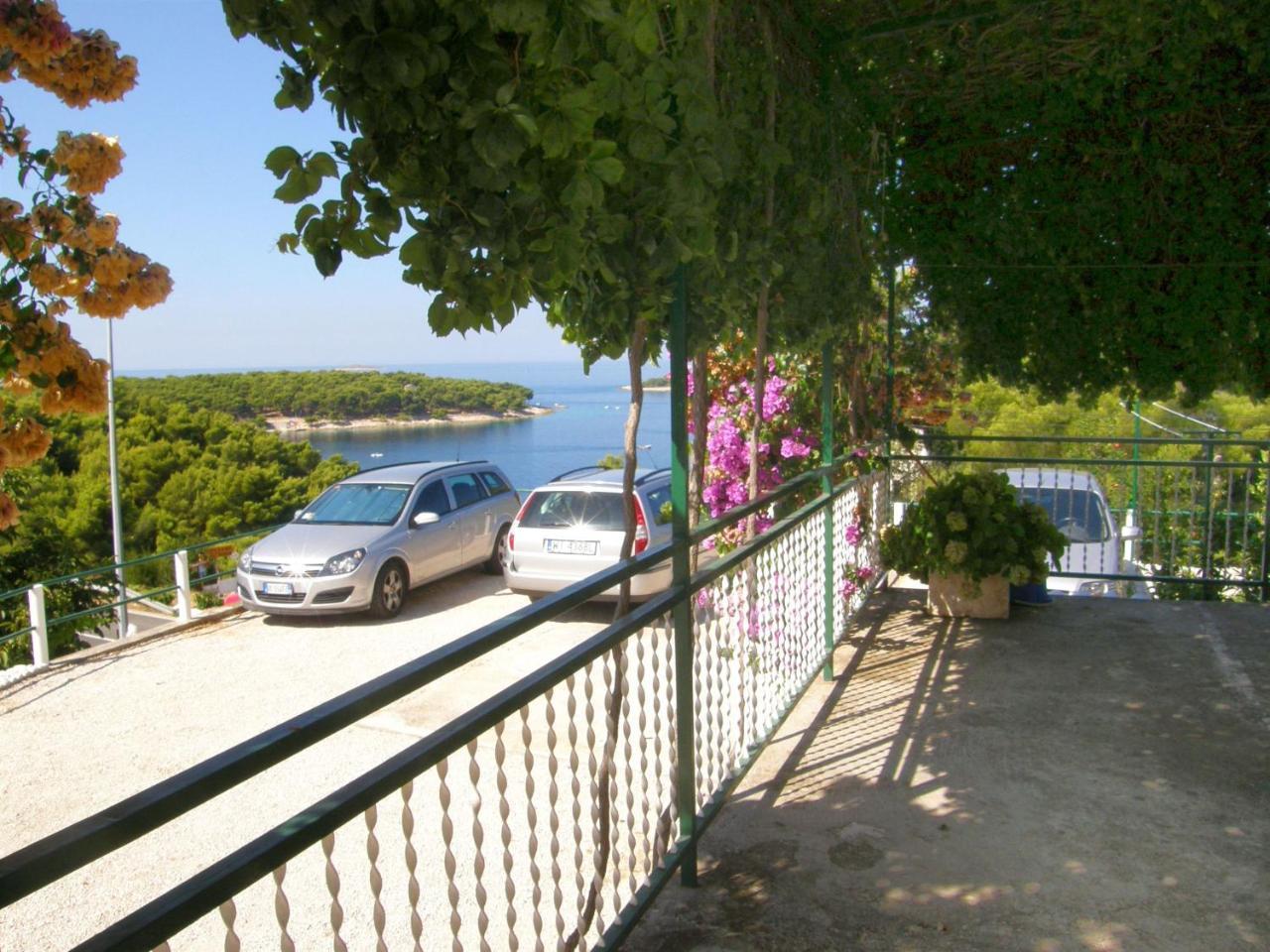 Apartment Dijo I Primošten Esterno foto
