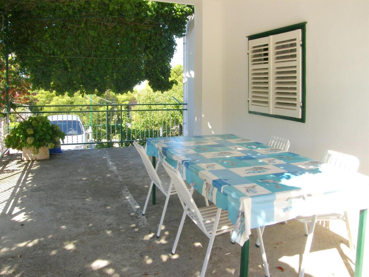 Apartment Dijo I Primošten Esterno foto