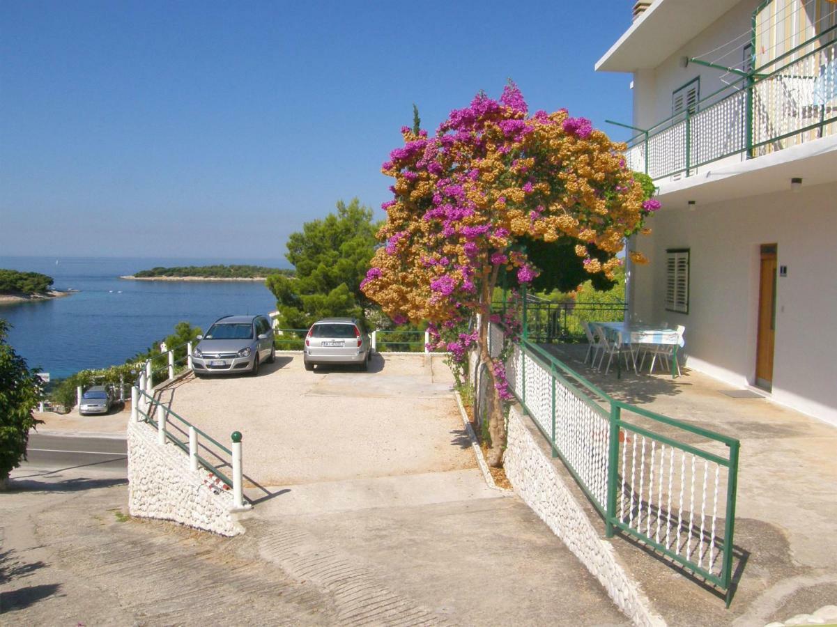 Apartment Dijo I Primošten Esterno foto
