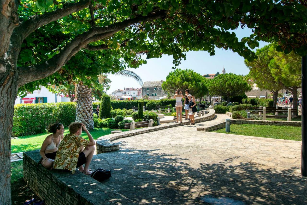 Apartment Dijo I Primošten Esterno foto