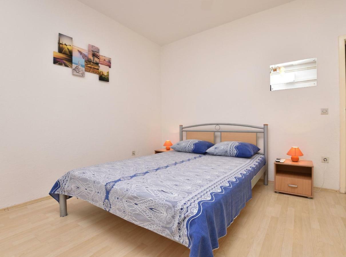 Apartment Dijo I Primošten Esterno foto